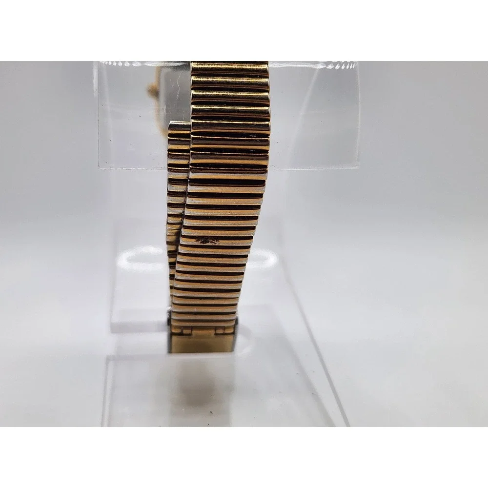 Seiko Quartz Watch Womens 6 Gold Tone Rectangle Dial Vintage 1N01-5A00